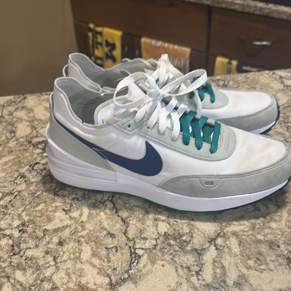 Nike Waffle One SE Men’s Sneaker